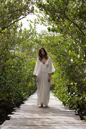 Boho chic, handmade cotton tunic kaftan. Light, loose, and 100% crafted in Tulum, relaxed luxury. Soft natural cotton fabric, Tulum clothing, Tulum kaftan, Tulum linen tunic, Beach kaftan, Beach cotton caftan, Beach maxi dress.