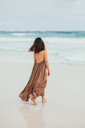 Low Back Halter Maxi Dress | MAHAHUAL RUFFLE