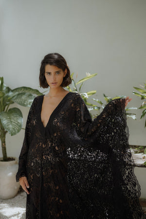 Lace Kaftan Dress | MÉRIDA