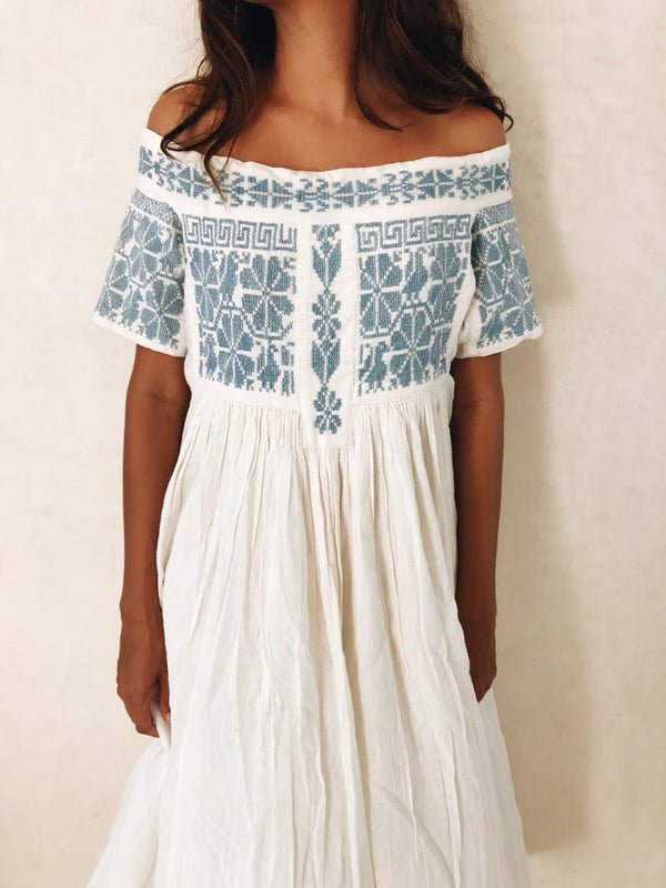 Oaxaca embroidered dress - Wanderlustulum Oaxaca embroidered dress - Wanderlustulum