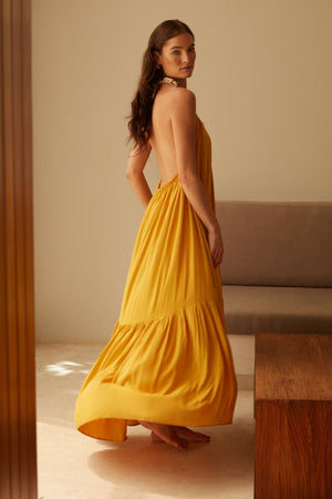 Low Back Halter Maxi Dress | MAHAHUAL RUFFLE