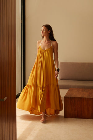 Low Back Halter Maxi Dress | MAHAHUAL RUFFLE