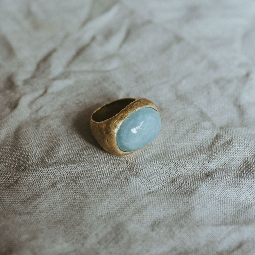 Oval Aquamarine Ring