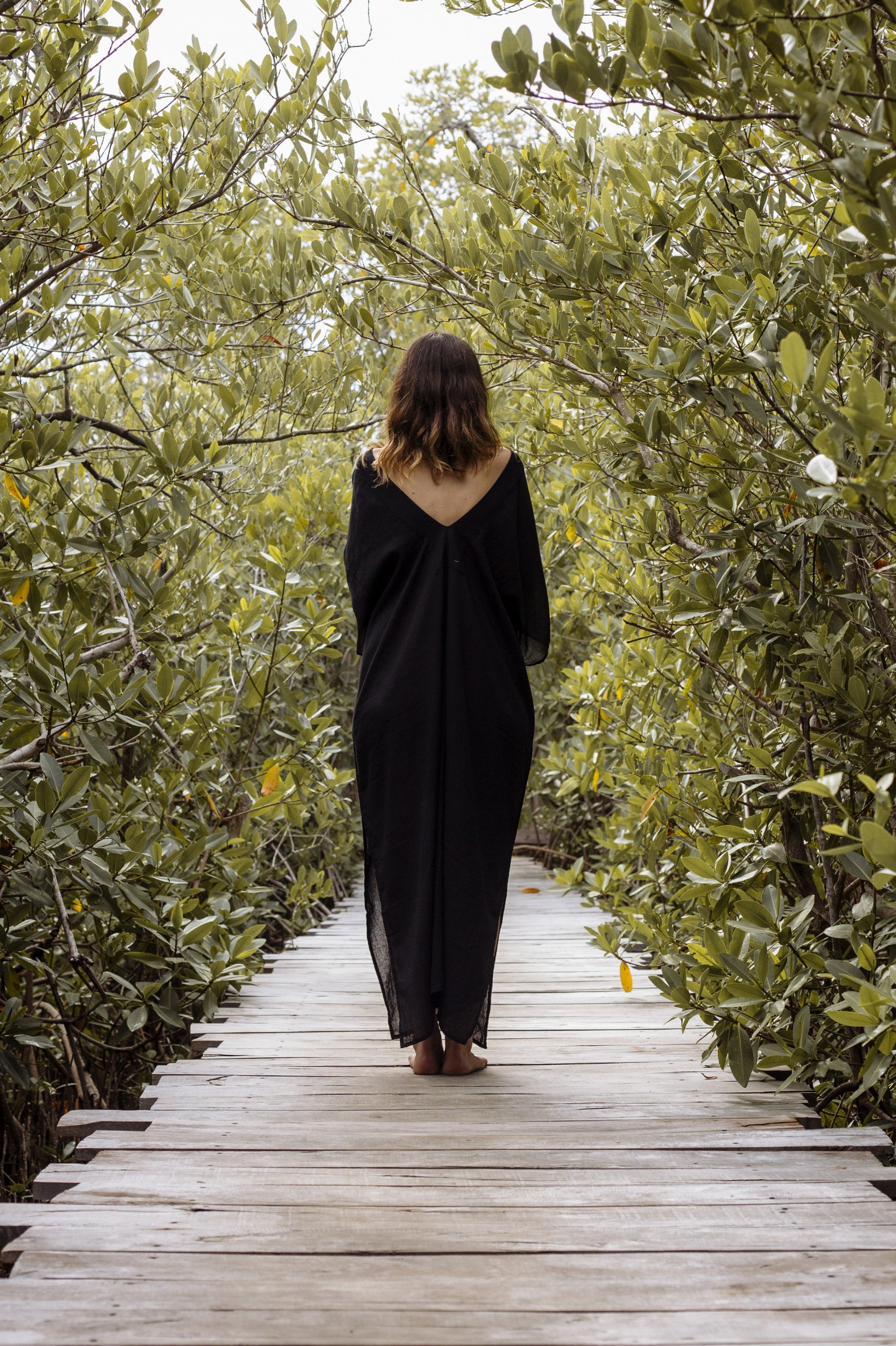 Boho chic, handmade cotton tunic kaftan. Light, loose, and 100% crafted in Tulum, relaxed luxury. Soft natural cotton fabric, Tulum clothing, Tulum kaftan, Tulum linen tunic, Beach kaftan, Beach cotton caftan, Beach maxi dress.